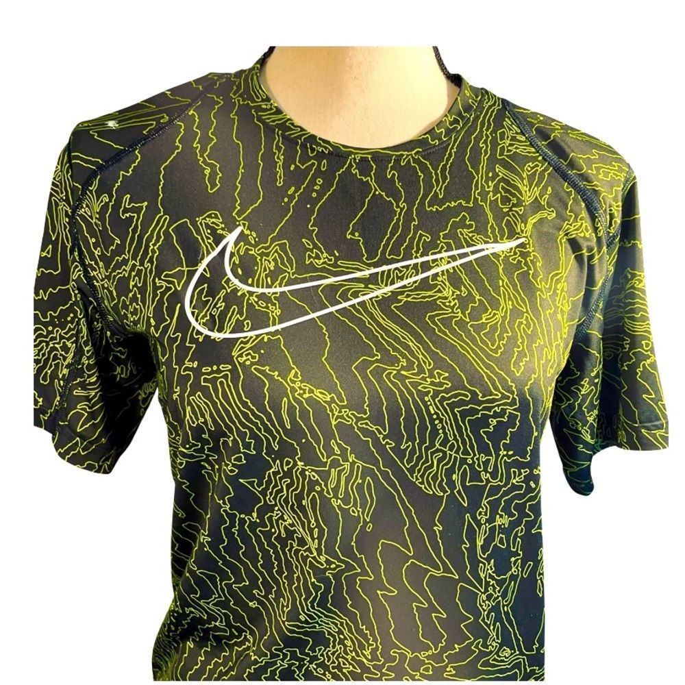Nike Pro Fitted Top